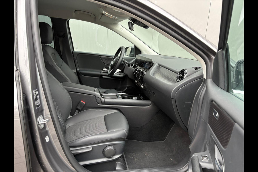 Mercedes-Benz B-Klasse 180 Automaat Mild-Hybrid Business Navigatie/Camera/Stoel-stuurverwarming