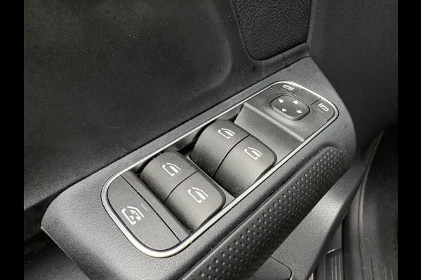 Mercedes-Benz B-Klasse 180 Automaat Mild-Hybrid Business Navigatie/Camera/Stoel-stuurverwarming
