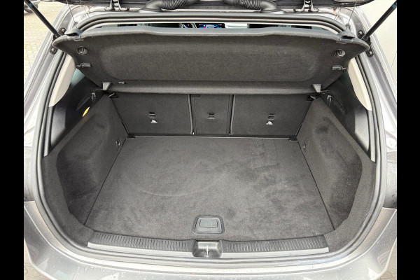 Mercedes-Benz B-Klasse 180 Automaat Mild-Hybrid Business Navigatie/Camera/Stoel-stuurverwarming