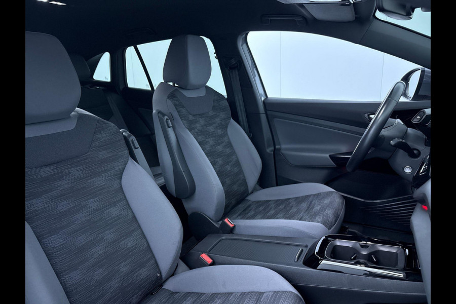 Volkswagen ID.4 Life 77 kWh 204 pk | Navigatie | Warmtepomp | Stoel- en stuurverwarming |
