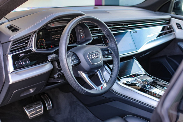 Audi Q8 55 TFSI e Quattro S-Line *Pano*RS-Stoelen*B&O*Soft-Close*360 Camera*