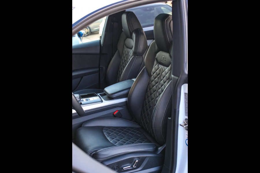 Audi Q8 55 TFSI e Quattro S-Line *Pano*RS-Stoelen*B&O*Soft-Close*360 Camera*
