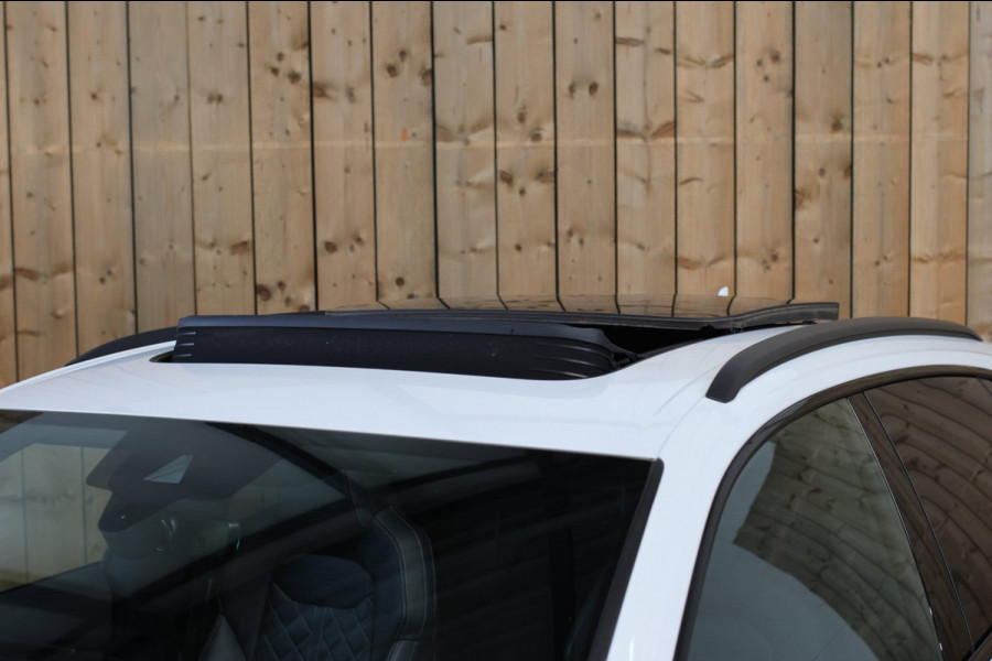 Audi Q8 55 TFSI e Quattro S-Line *Pano*RS-Stoelen*B&O*Soft-Close*360 Camera*