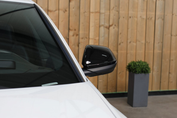 Audi Q8 55 TFSI e Quattro S-Line *Pano*RS-Stoelen*B&O*Soft-Close*360 Camera*
