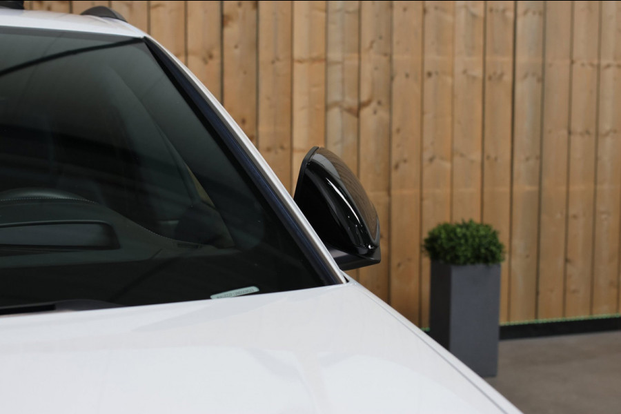 Audi Q8 55 TFSI e Quattro S-Line *Pano*RS-Stoelen*B&O*Soft-Close*360 Camera*