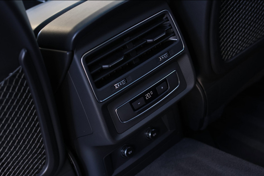 Audi Q8 55 TFSI e Quattro S-Line *Pano*RS-Stoelen*B&O*Soft-Close*360 Camera*