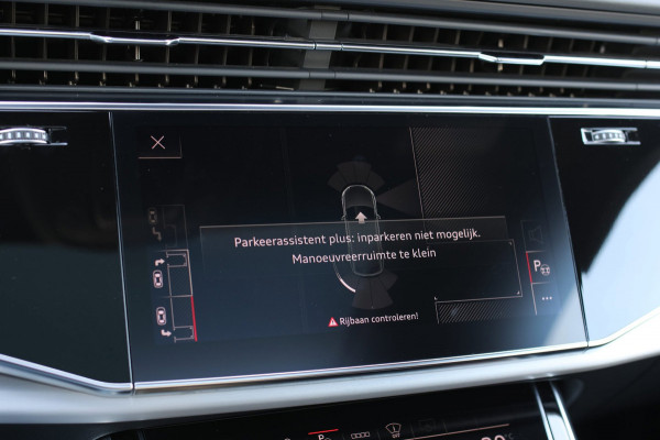 Audi Q8 55 TFSI e Quattro S-Line *Pano*RS-Stoelen*B&O*Soft-Close*360 Camera*