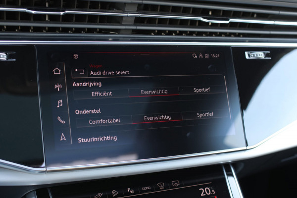 Audi Q8 55 TFSI e Quattro S-Line *Pano*RS-Stoelen*B&O*Soft-Close*360 Camera*