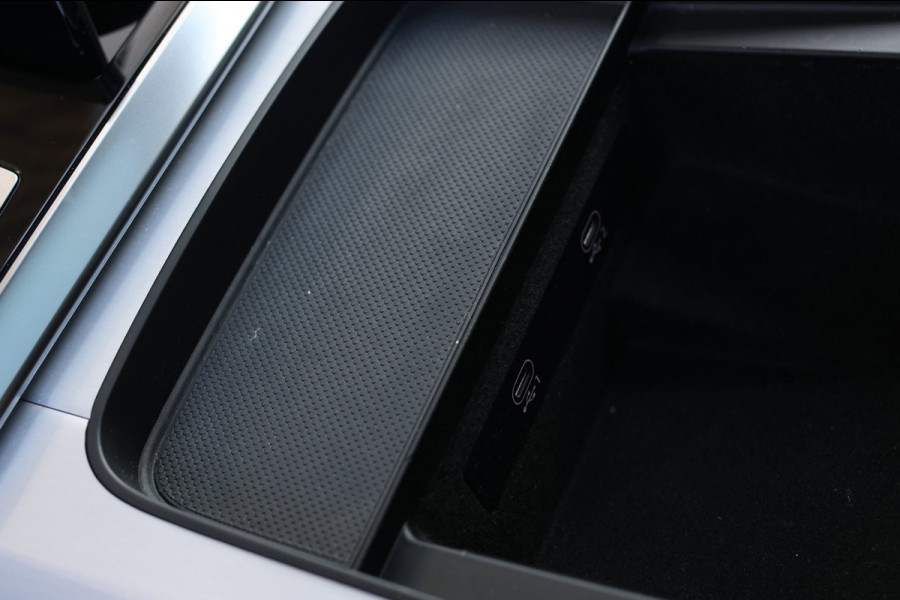 Audi Q8 55 TFSI e Quattro S-Line *Pano*RS-Stoelen*B&O*Soft-Close*360 Camera*