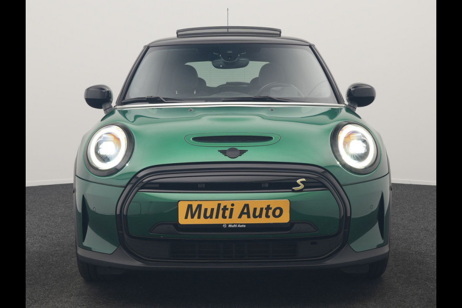 MINI Electric Cooper SE 33 kWh 184pk Dealer O.H | Panodak | Head Up | Camera | Harman / Kardon | Warmtepomp | Sportstoelen Verwarmd | Keyless | Apple Carplay | Sfeerverlichting | DAB | Virtual | Navigatie | 16"L.M |
