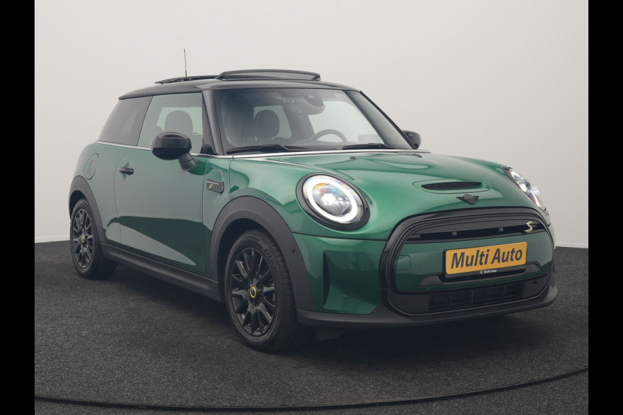 MINI Electric Cooper SE 33 kWh 184pk Dealer O.H | Panodak | Head Up | Camera | Harman / Kardon | Warmtepomp | Sportstoelen Verwarmd | Keyless | Apple Carplay | Sfeerverlichting | DAB | Virtual | Navigatie | 16"L.M |