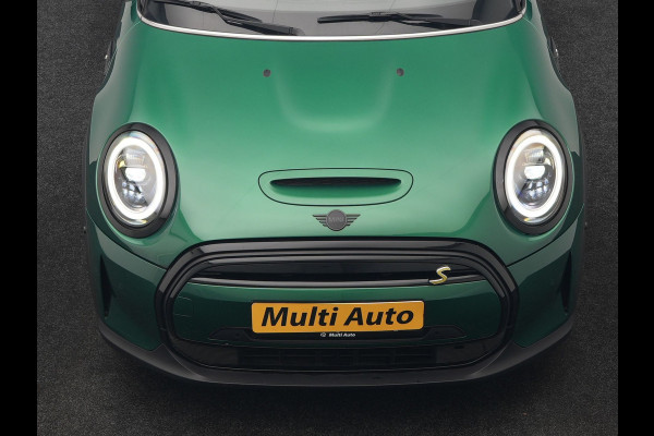 MINI Electric Cooper SE 33 kWh 184pk Dealer O.H | Panodak | Head Up | Camera | Harman / Kardon | Warmtepomp | Sportstoelen Verwarmd | Keyless | Apple Carplay | Sfeerverlichting | DAB | Virtual | Navigatie | 16"L.M |