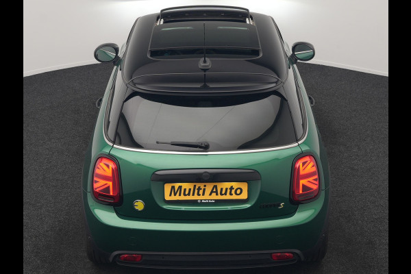 MINI Electric Cooper SE 33 kWh 184pk Dealer O.H | Panodak | Head Up | Camera | Harman / Kardon | Warmtepomp | Sportstoelen Verwarmd | Keyless | Apple Carplay | Sfeerverlichting | DAB | Virtual | Navigatie | 16"L.M |