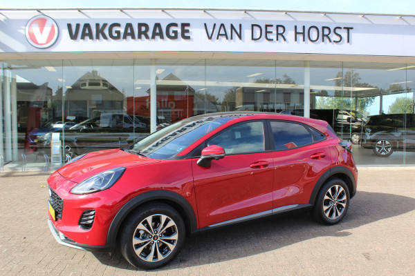 Ford Puma 1.0-125pk EcoBoost Mild-Hybrid Titanium. Fabr. garantie t/m 21-09-2029 ! Elektr. pano-dak, stoel-, stuur- en voorraamverw., 360gr. camera, adaptieve cruise cntrl, side- en lane assist, parkeersensoren v+a, metallic lak, LM wielen.
