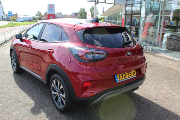 Ford Puma 1.0-125pk EcoBoost Mild-Hybrid Titanium. Fabr. garantie t/m 21-09-2029 ! Elektr. pano-dak, stoel-, stuur- en voorraamverw., 360gr. camera, adaptieve cruise cntrl, side- en lane assist, parkeersensoren v+a, metallic lak, LM wielen.