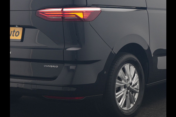 Volkswagen Multivan 1.4 eHybrid 7 Zits PHEV 218pk Dealer O.H | Trekhaak Af Fabriek | Panodak | IQ Light | Camera | Stoelverwarming | Apple Carplay | Navigatie | DAB | Cruise Control | 17"L.M | Plug In Hybrid |