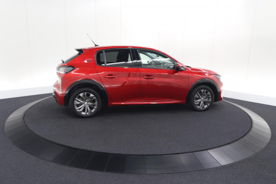 Peugeot e-208 EV Allure Pack 50 kWh | SOH 92% | Camera | Navigatie | Parkeersensoren | Keyless