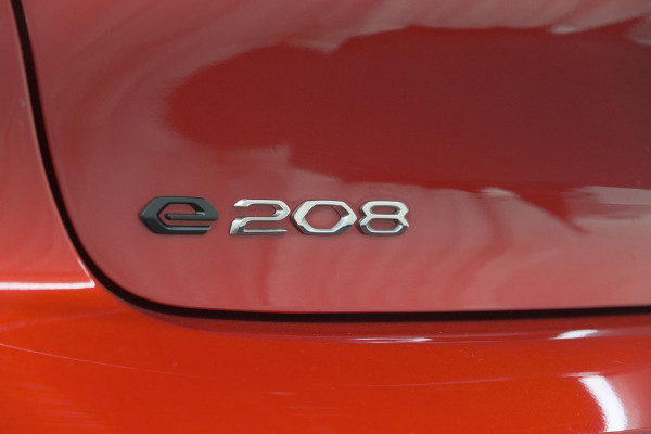 Peugeot e-208 EV Allure Pack 50 kWh | SOH 92% | Camera | Navigatie | Parkeersensoren | Keyless
