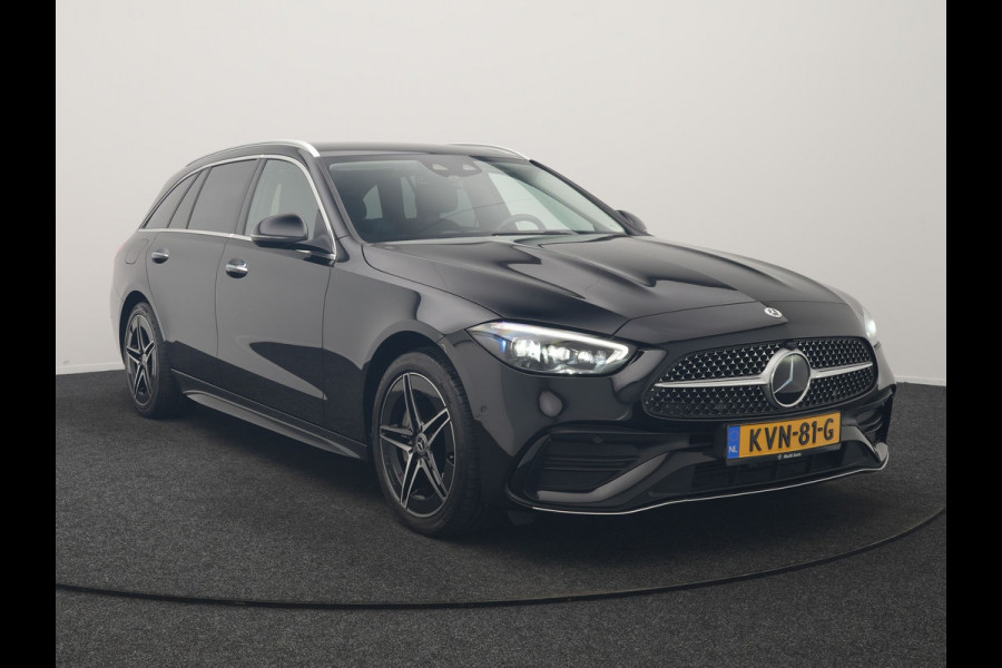 Mercedes-Benz C-Klasse Estate 300 e AMG Line PHEV 313pk Dealer O.H | Trekhaak Af Fabriek | Adaptive Cruise | Camera | Digital Light | Alcantara Sportstoelen Memory & Verwarmd | Keyless | Sfeerverlichting | Apple Carplay | Blis | DAB | 18"L.M | Plug In Hybrid