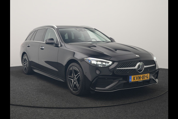 Mercedes-Benz C-Klasse Estate 300 e AMG Line PHEV 313pk Dealer O.H | Trekhaak Af Fabriek | Adaptive Cruise | Camera | Digital Light | Alcantara Sportstoelen Memory & Verwarmd | Keyless | Sfeerverlichting | Apple Carplay | Blis | DAB | 18"L.M | Plug In Hybrid