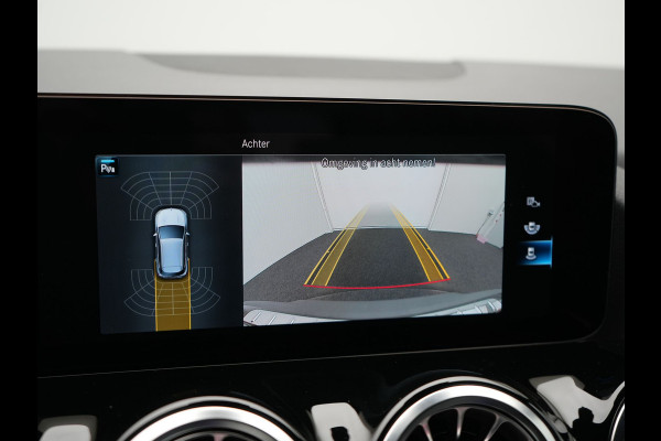 Mercedes-Benz EQA 250 Luxury Line 67 kWh 190pk Dealer O.H | Adaptive Cruise | MBUX Widescreen Navi |  Camera | Apple Carplay | Sportstoelen Verwarmd | Blis | Sfeerverlichting | DAB |  Navigatie | Virtual | 18"L.M