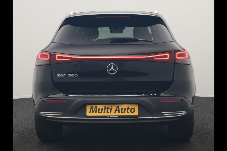 Mercedes-Benz EQA 250 Luxury Line 67 kWh 190pk Dealer O.H | Adaptive Cruise | MBUX Widescreen Navi |  Camera | Apple Carplay | Sportstoelen Verwarmd | Blis | Sfeerverlichting | DAB |  Navigatie | Virtual | 18"L.M