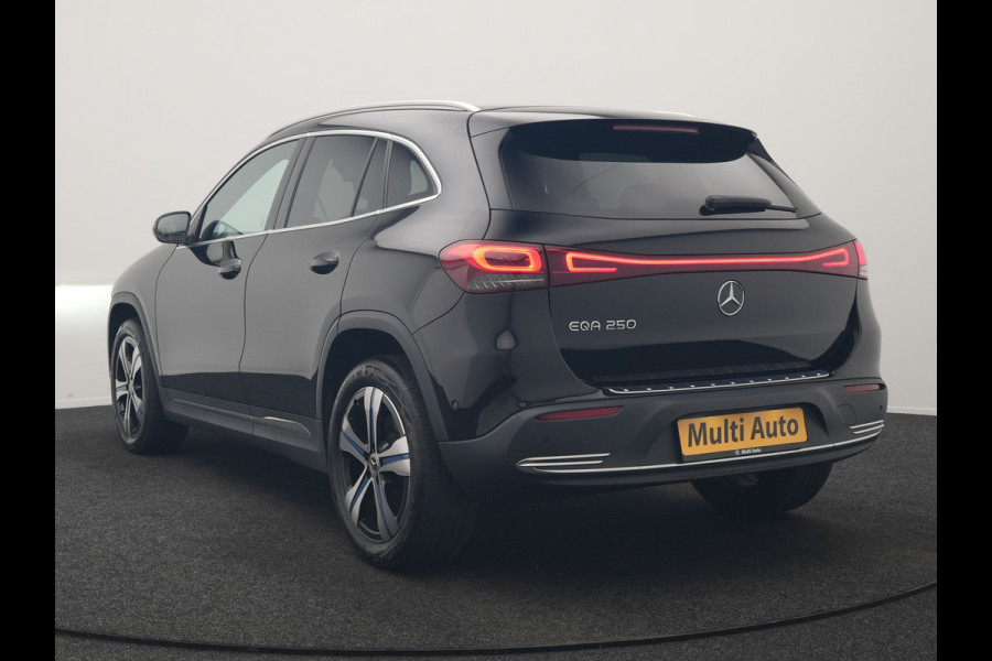 Mercedes-Benz EQA 250 Luxury Line 67 kWh 190pk Dealer O.H | Adaptive Cruise | MBUX Widescreen Navi |  Camera | Apple Carplay | Sportstoelen Verwarmd | Blis | Sfeerverlichting | DAB |  Navigatie | Virtual | 18"L.M