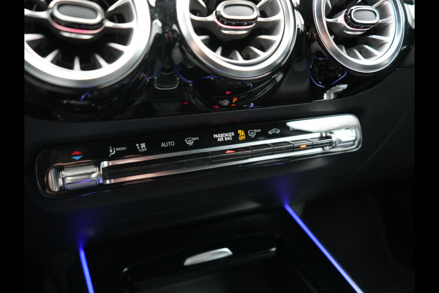 Mercedes-Benz EQA 250 Luxury Line 67 kWh 190pk Dealer O.H | Adaptive Cruise | MBUX Widescreen Navi |  Camera | Apple Carplay | Sportstoelen Verwarmd | Blis | Sfeerverlichting | DAB |  Navigatie | Virtual | 18"L.M