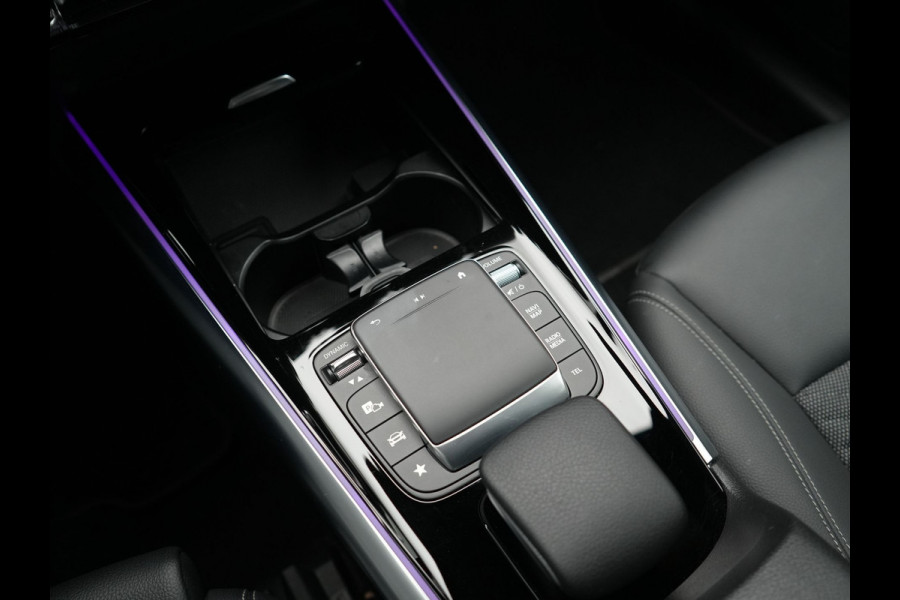 Mercedes-Benz EQA 250 Luxury Line 67 kWh 190pk Dealer O.H | Adaptive Cruise | MBUX Widescreen Navi |  Camera | Apple Carplay | Sportstoelen Verwarmd | Blis | Sfeerverlichting | DAB |  Navigatie | Virtual | 18"L.M