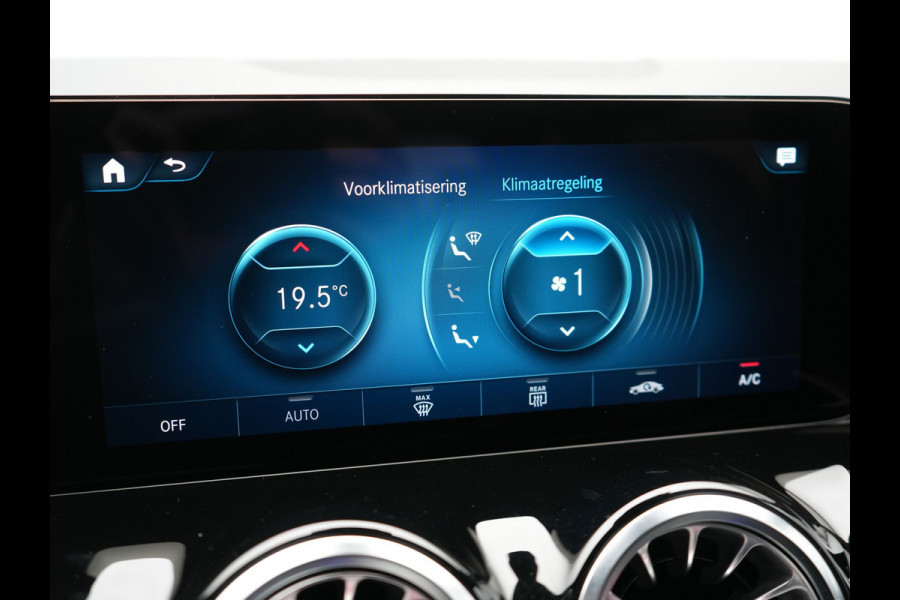 Mercedes-Benz EQA 250 Luxury Line 67 kWh 190pk Dealer O.H | Adaptive Cruise | MBUX Widescreen Navi |  Camera | Apple Carplay | Sportstoelen Verwarmd | Blis | Sfeerverlichting | DAB |  Navigatie | Virtual | 18"L.M