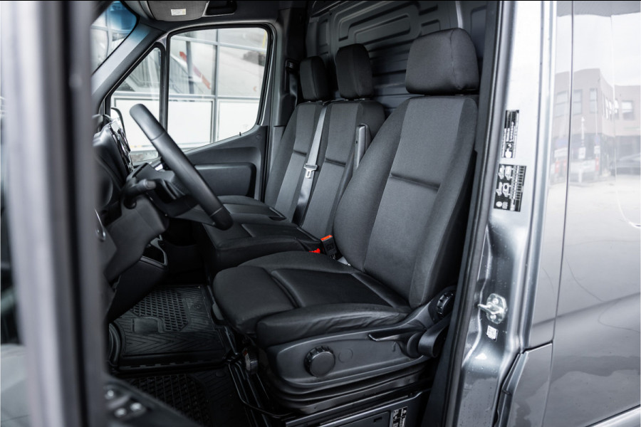 Mercedes-Benz Sprinter 317 1.9 CDI L2H2 | AMG | LED | CarPlay | Camera | Navigatie | Stoelverwarming | Cruise control | Dealer onderhouden | Lederen bekleding | Nieuwe APK | L2H2