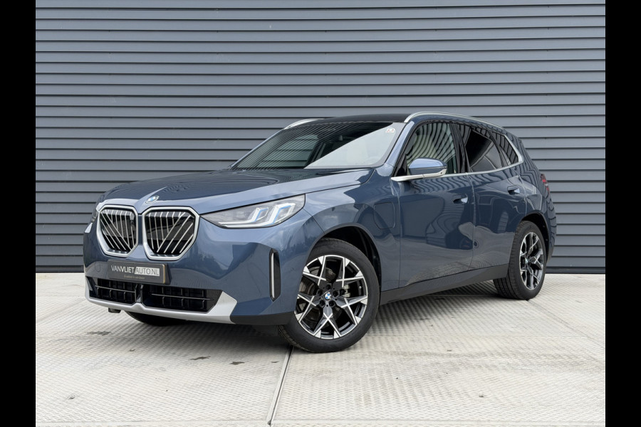 BMW X3 30e xDrive | Panorama dak | Head-Up | 360 Camera | Harman Kardon