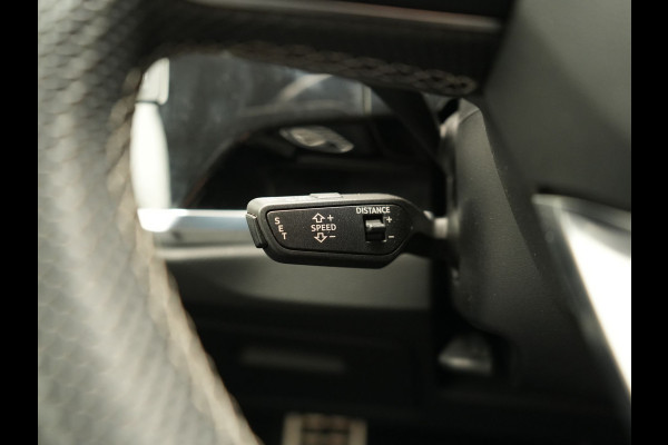 Audi Q3 45 TFSI e 2X S Line PHEV 245pk | Trekhaak Af Fabriek | Adaptive Cruise | Sportstoelen Verwarmd | Apple Carplay | Blis | DAB | Navigatie | Virtual | 18"L.M | Plug In Hybrid