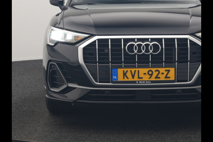 Audi Q3 45 TFSI e 2X S Line PHEV 245pk | Trekhaak Af Fabriek | Adaptive Cruise | Sportstoelen Verwarmd | Apple Carplay | Blis | DAB | Navigatie | Virtual | 18"L.M | Plug In Hybrid