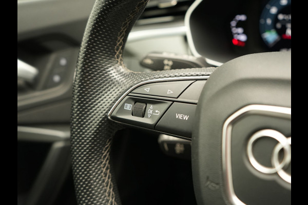Audi Q3 45 TFSI e 2X S Line PHEV 245pk | Trekhaak Af Fabriek | Adaptive Cruise | Sportstoelen Verwarmd | Apple Carplay | Blis | DAB | Navigatie | Virtual | 18"L.M | Plug In Hybrid
