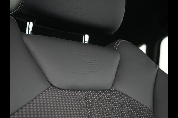 Audi Q3 45 TFSI e 2X S Line PHEV 245pk | Trekhaak Af Fabriek | Adaptive Cruise | Sportstoelen Verwarmd | Apple Carplay | Blis | DAB | Navigatie | Virtual | 18"L.M | Plug In Hybrid
