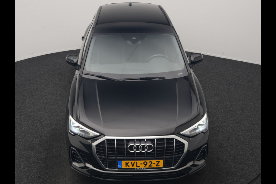 Audi Q3 45 TFSI e 2X S Line PHEV 245pk | Trekhaak Af Fabriek | Adaptive Cruise | Sportstoelen Verwarmd | Apple Carplay | Blis | DAB | Navigatie | Virtual | 18"L.M | Plug In Hybrid