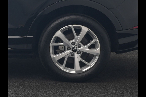 Audi Q3 45 TFSI e 2X S Line PHEV 245pk | Trekhaak Af Fabriek | Adaptive Cruise | Sportstoelen Verwarmd | Apple Carplay | Blis | DAB | Navigatie | Virtual | 18"L.M | Plug In Hybrid
