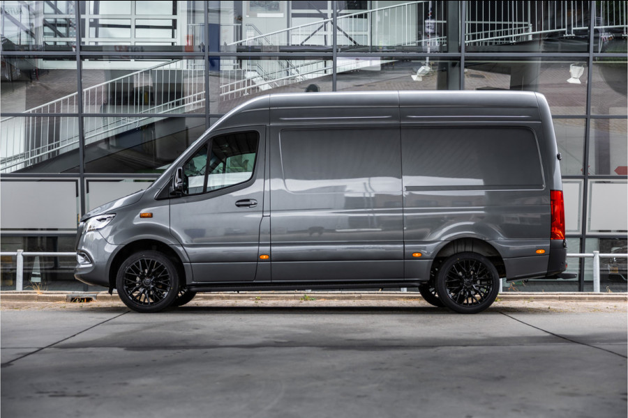 Mercedes-Benz Sprinter 317 1.9 CDI L2H2 | AMG | LED | CarPlay | Camera | Navigatie | Stoelverwarming | Cruise control | Dealer onderhouden | Lederen bekleding | Nieuwe APK | L2H2