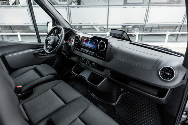 Mercedes-Benz Sprinter 317 1.9 CDI L2H2 | AMG | LED | CarPlay | Camera | Navigatie | Stoelverwarming | Cruise control | Dealer onderhouden | Lederen bekleding | Nieuwe APK | L2H2