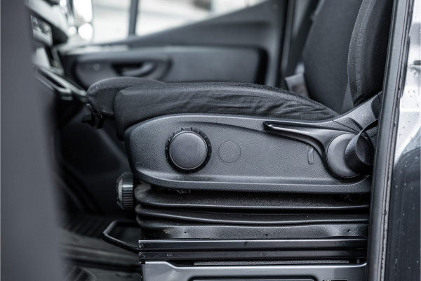 Mercedes-Benz Sprinter 317 1.9 CDI L2H2 | AMG | LED | CarPlay | Camera | Navigatie | Stoelverwarming | Cruise control | Dealer onderhouden | Lederen bekleding | Nieuwe APK | L2H2