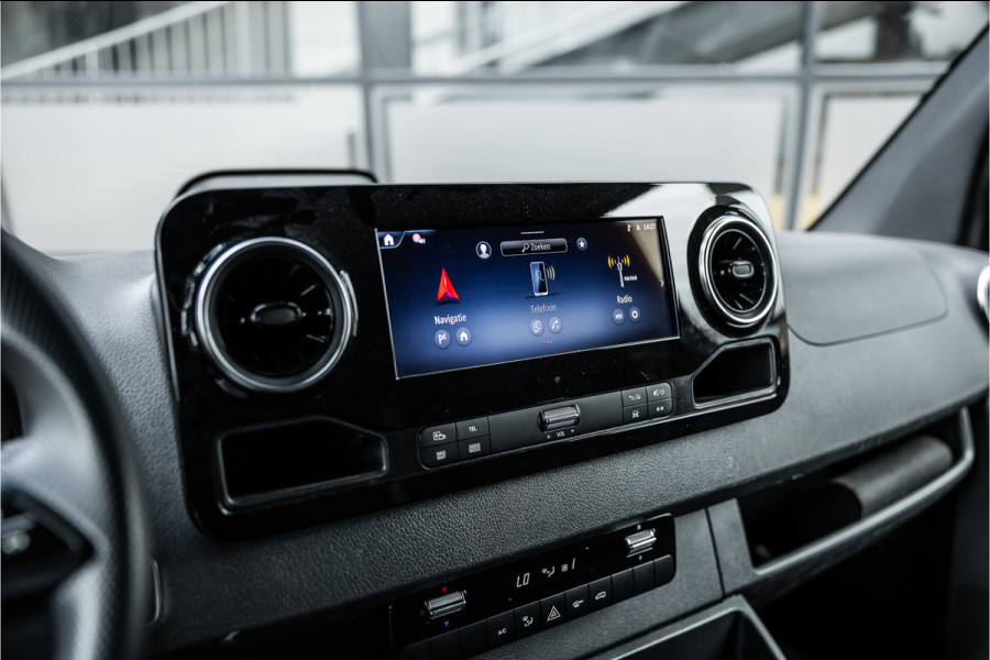 Mercedes-Benz Sprinter 317 1.9 CDI L2H2 | AMG | LED | CarPlay | Camera | Navigatie | Stoelverwarming | Cruise control | Dealer onderhouden | Lederen bekleding | Nieuwe APK | L2H2