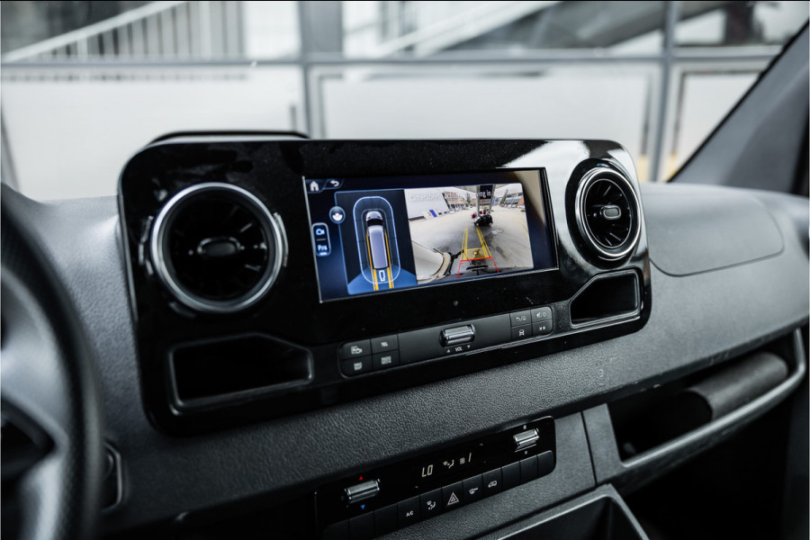 Mercedes-Benz Sprinter 317 1.9 CDI L2H2 | AMG | LED | CarPlay | Camera | Navigatie | Stoelverwarming | Cruise control | Dealer onderhouden | Lederen bekleding | Nieuwe APK | L2H2