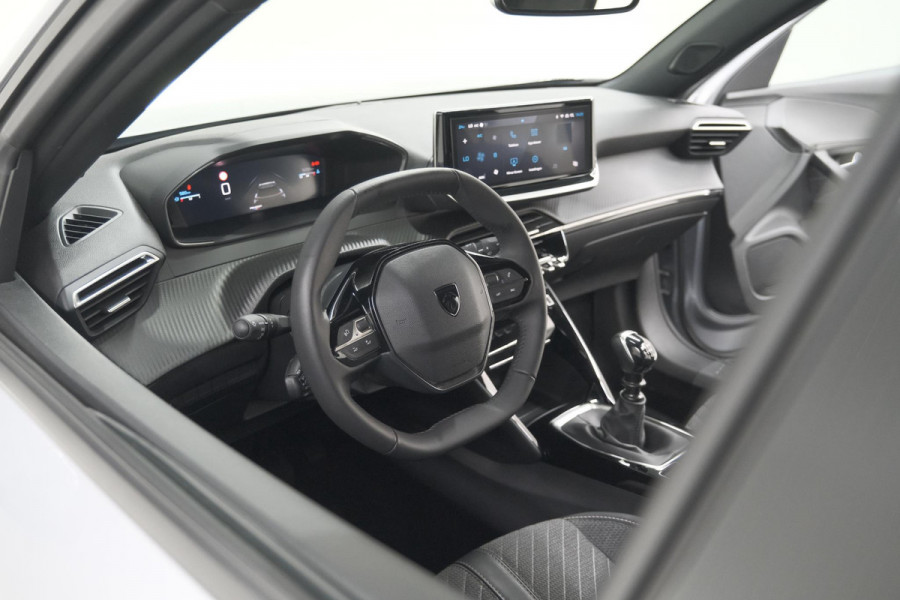 Peugeot 2008 PureTech 100 Allure | Apple Carplay | Parkeersensoren | Climate control