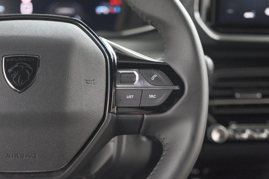 Peugeot 2008 PureTech 100 Allure | Apple Carplay | Parkeersensoren | Climate control