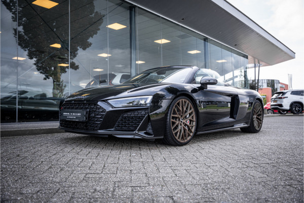 Audi R8 Spyder 5.2 performance (620pk) quattro Facelift ** Carbon ** Keramisch ** B&O