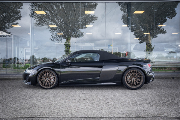 Audi R8 Spyder 5.2 performance (620pk) quattro Facelift ** Carbon ** Keramisch ** B&O