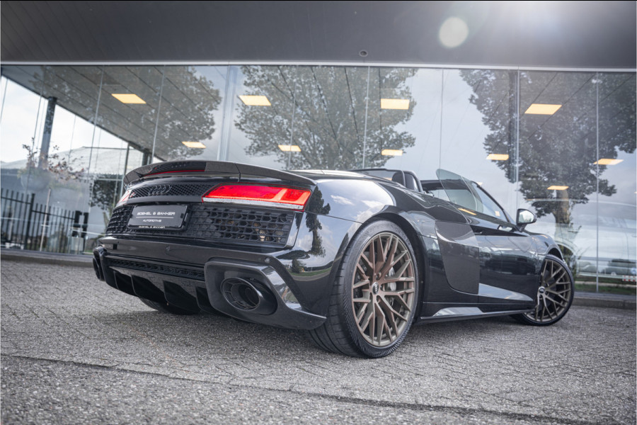 Audi R8 Spyder 5.2 performance (620pk) quattro Facelift ** Carbon ** Keramisch ** B&O