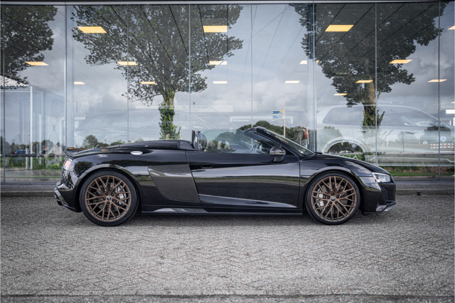 Audi R8 Spyder 5.2 performance (620pk) quattro Facelift ** Carbon ** Keramisch ** B&O