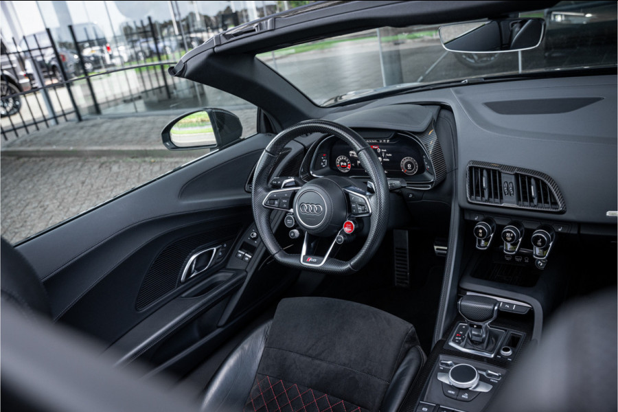 Audi R8 Spyder 5.2 performance (620pk) quattro Facelift ** Carbon ** Keramisch ** B&O